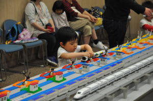 宮崎イオンホールで実施した「鉄道模型運転会」の様子